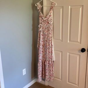 Pink Lilly maxi dress size S. Worn once. Like New!!